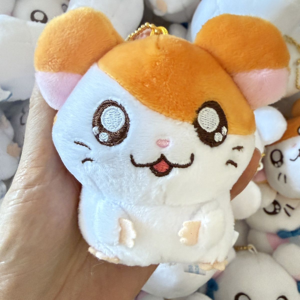 Cute Hamtaro Bijou Hugging Plu - đánh giá và giá Men Keychain Accessories